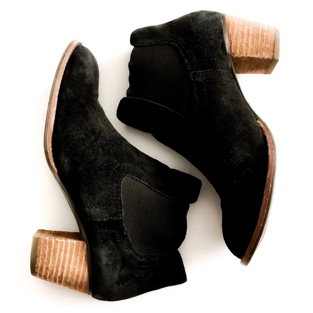 ✨ MAKE AN OFFER • Dolce Vita Booties
